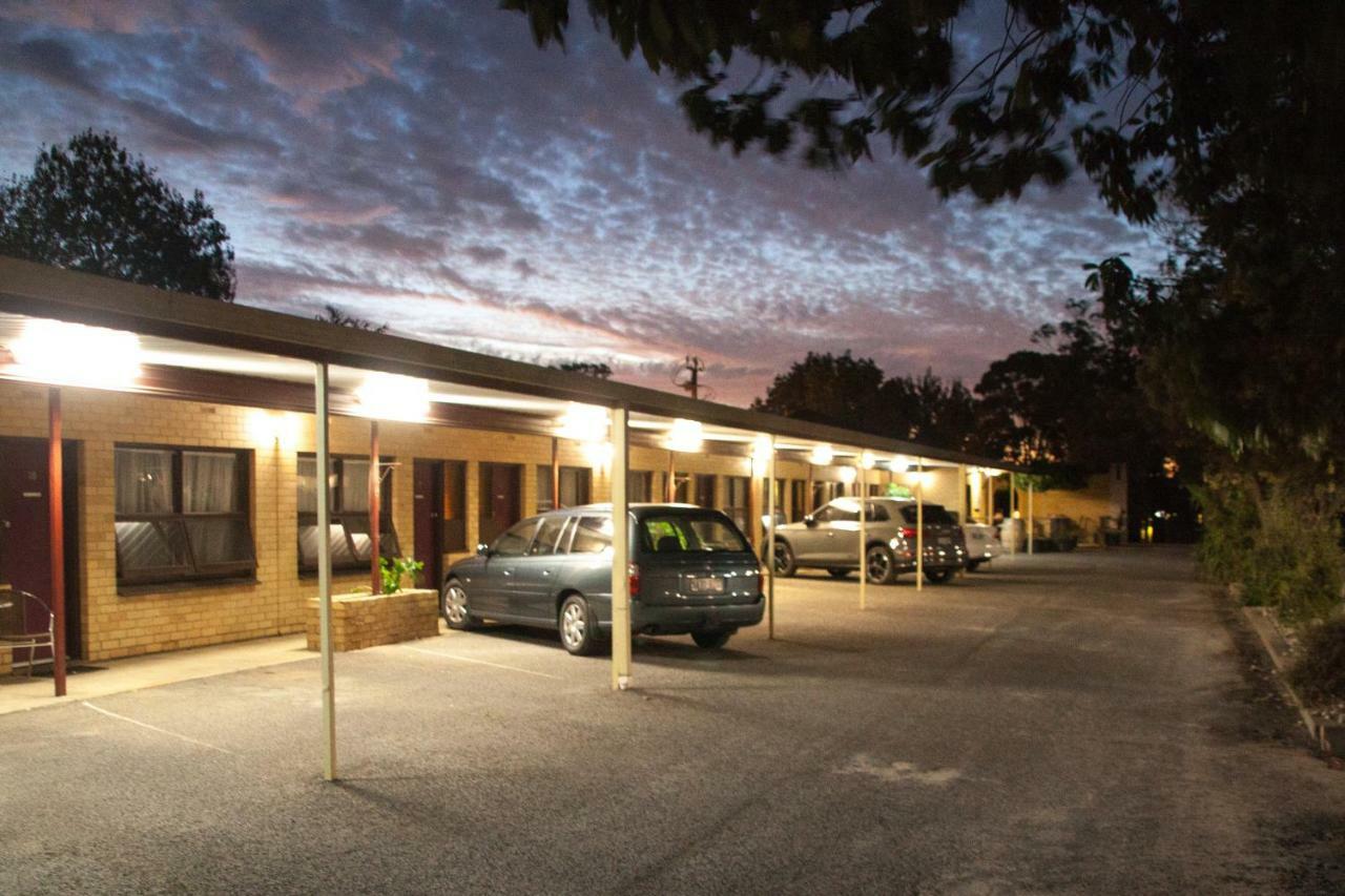 Angaston Vineyards Motel Bagian luar foto