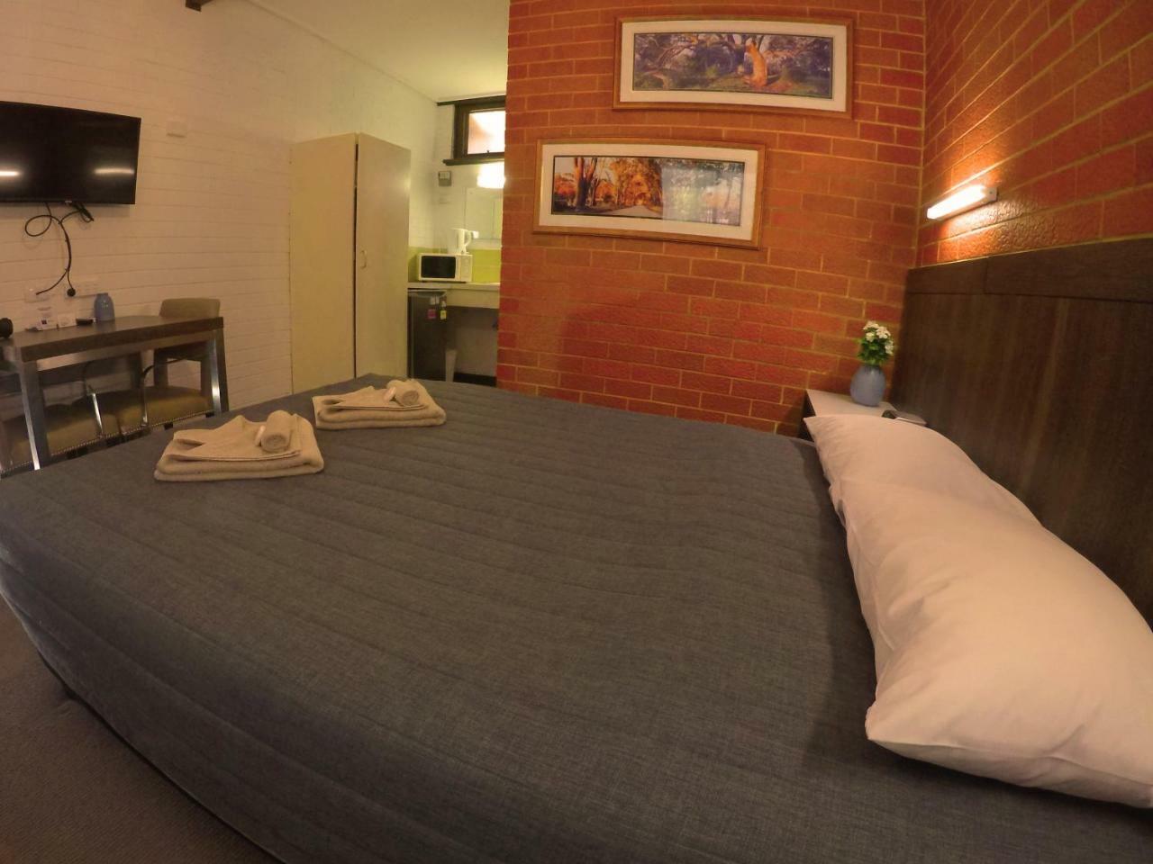 Angaston Vineyards Motel Bagian luar foto
